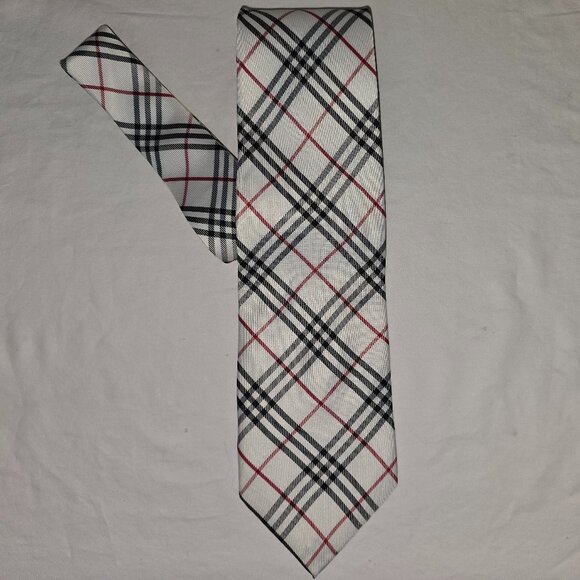 BURBERRY LONDON 100% Silk Tie Neckwear White Black Red Nova Check 58" x 4" - Picture 4 of 6